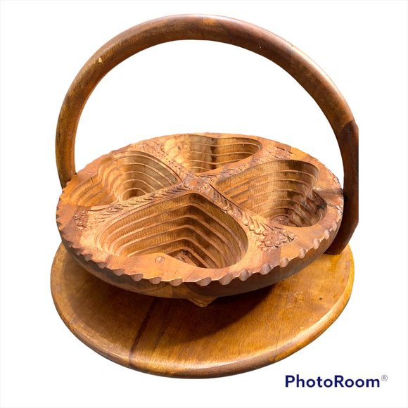 Four-sectioned Decorative Basket